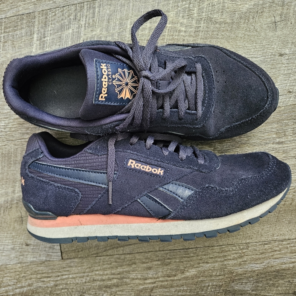 Reebok size 8